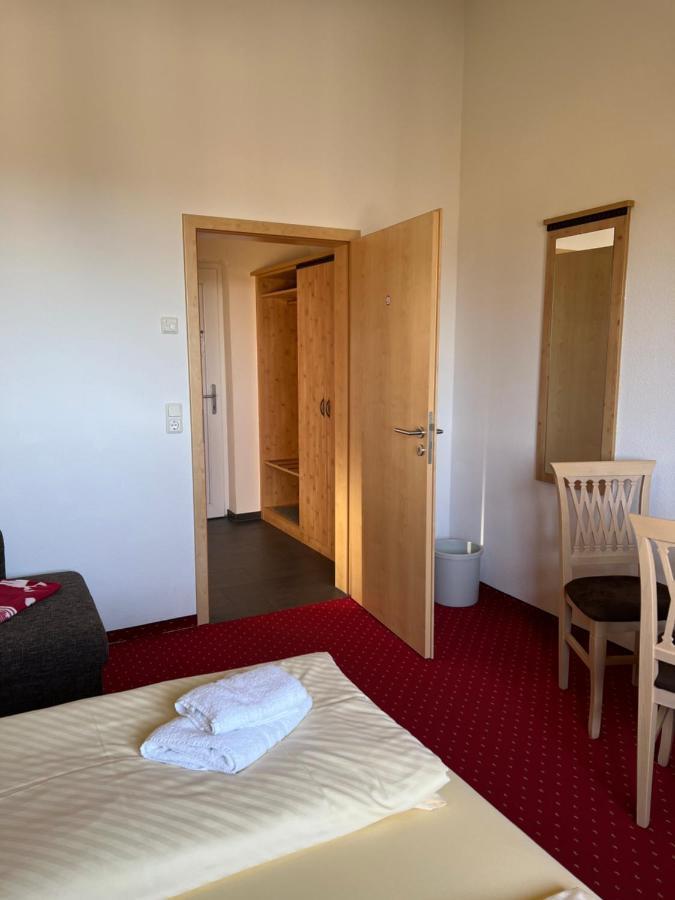 Gaststaette & Pension Waldschloesschen Oberhof  Luaran gambar