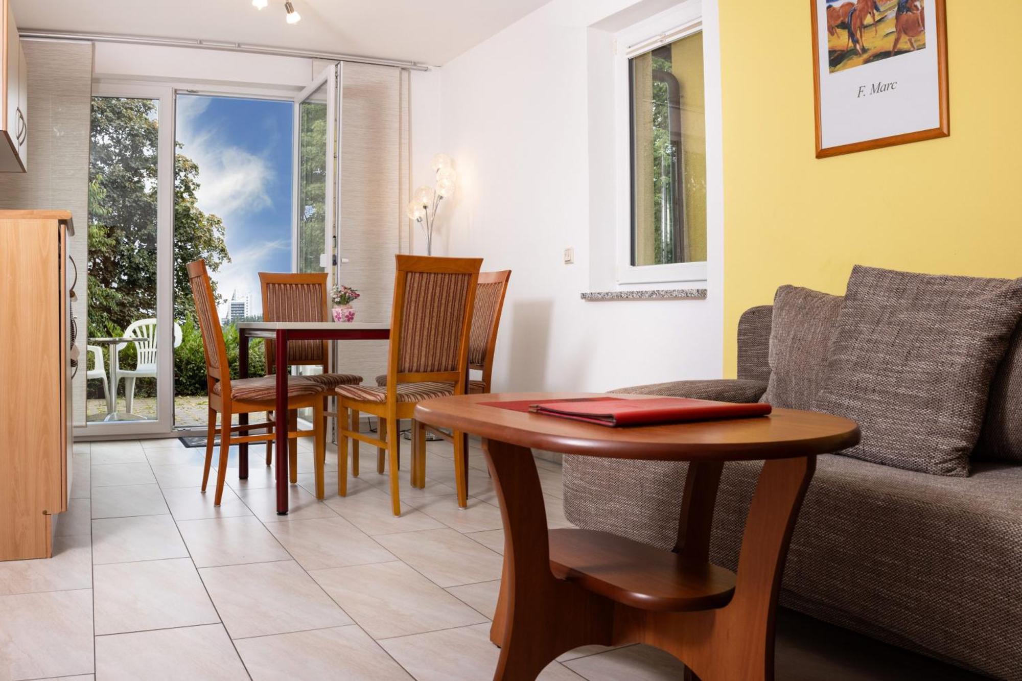 Gaststaette & Pension Waldschloesschen Oberhof  Luaran gambar